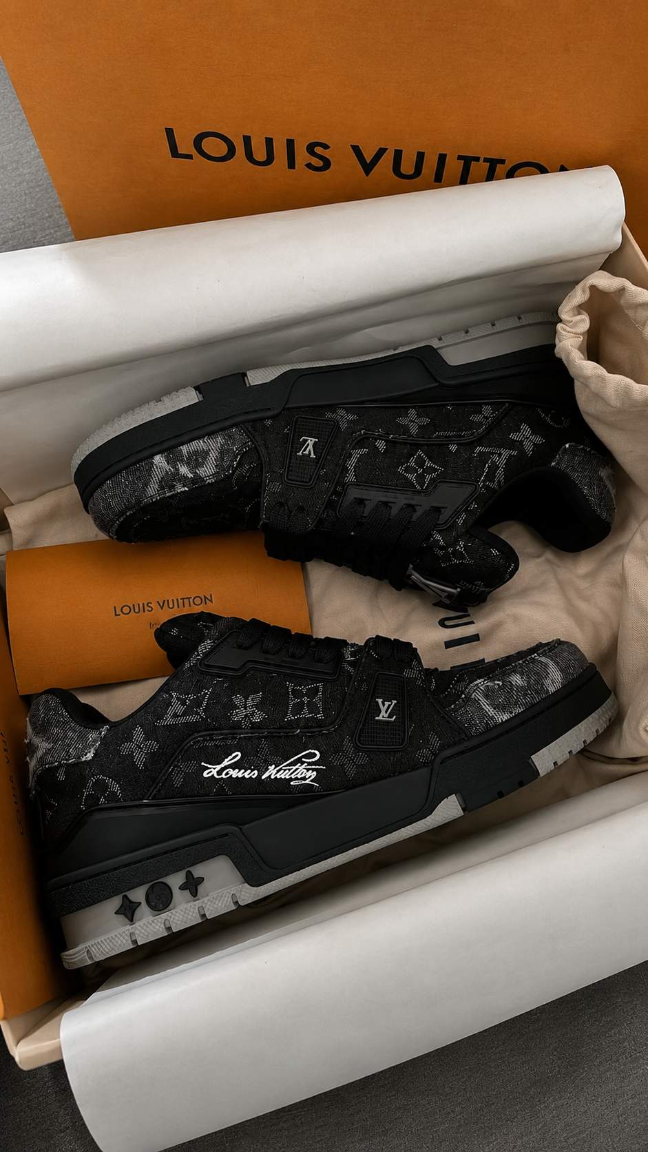 SHOES